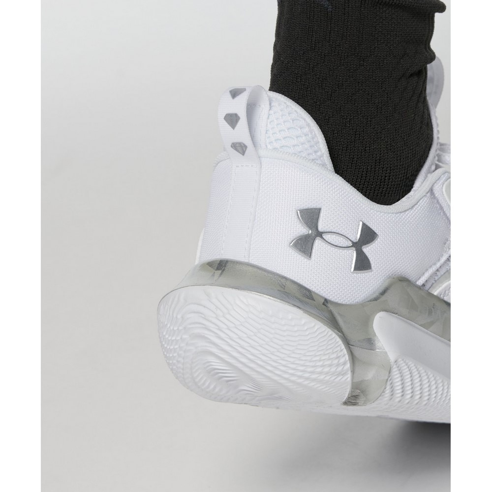 アンダーアーマー（UNDER ARMOUR）（メンズ、レディース）バスケ シューズ バッシュ フロー フューチャーX 3 VVS 軽量 通気性 白 3028020 100