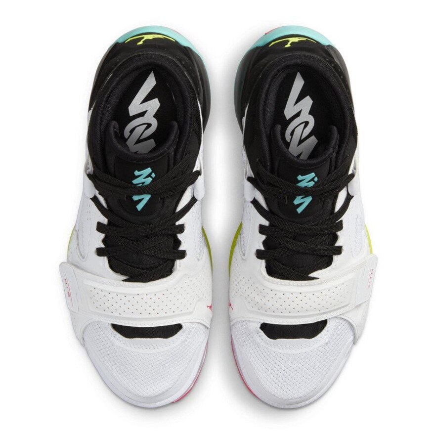 ＪＯＲＤＡＮ（キッズ）バスケットシューズ バッシュ ジュニア ザイオン2 Zion 2 GS DO9514-107