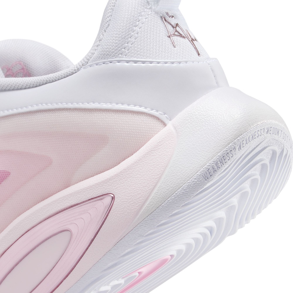 ナイキ（NIKE）（キッズ）ジュニアバスケットシューズ バッシュ エイジャ ウィルソン HF7001-101