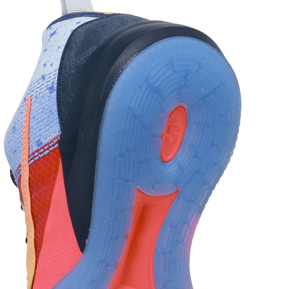 ナイキ（NIKE）（レディース、キッズ）ジュニアバスケットシューズ バッシュ サブリナ 3 SE GS サブリナイオネスク IH2228-001