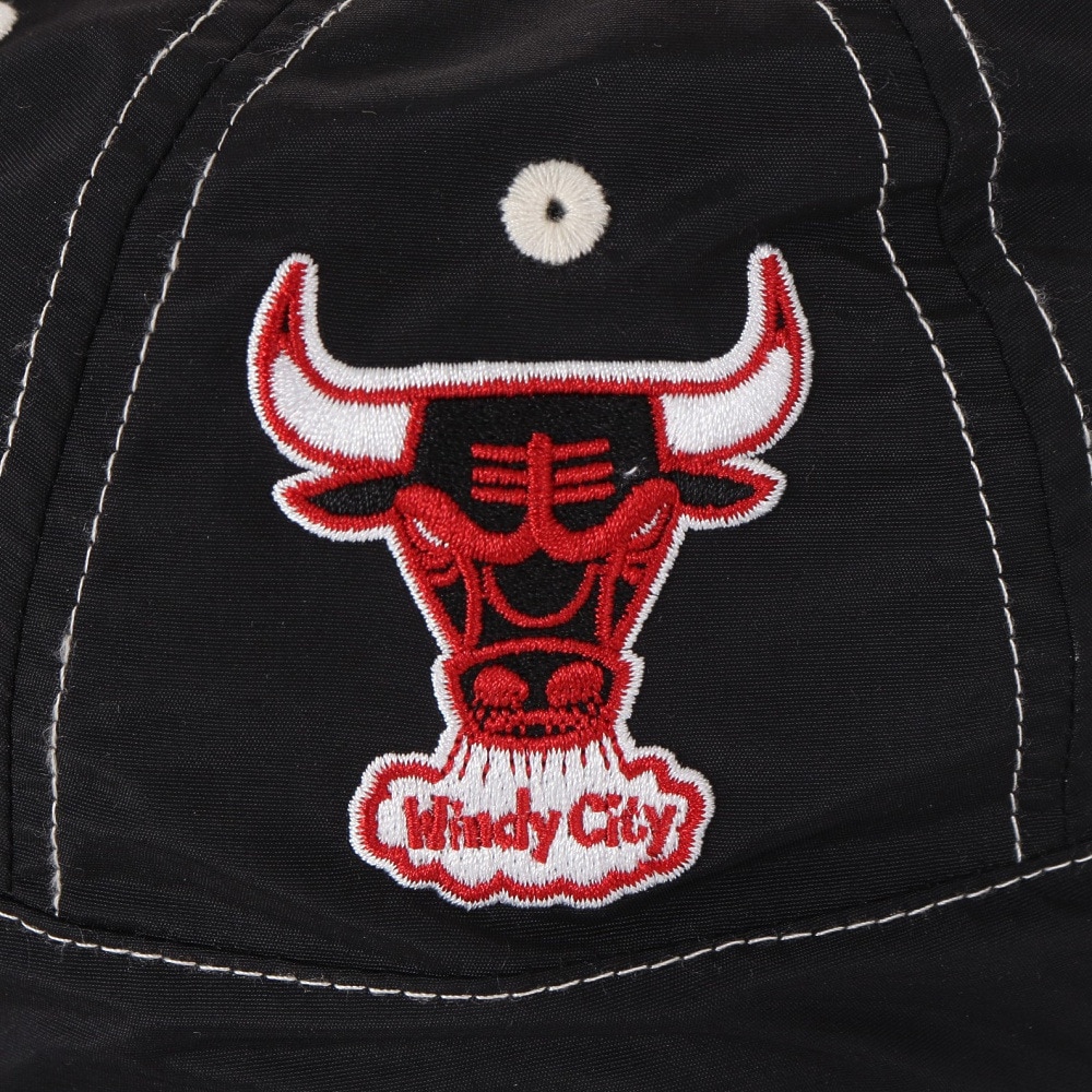 ミッチェルアンドネス（Mitchell&Ness）（メンズ、レディース）バケットハット NBA CONTRAST 6 HWC シカゴブルズ HBKB6726-CBUBLCK