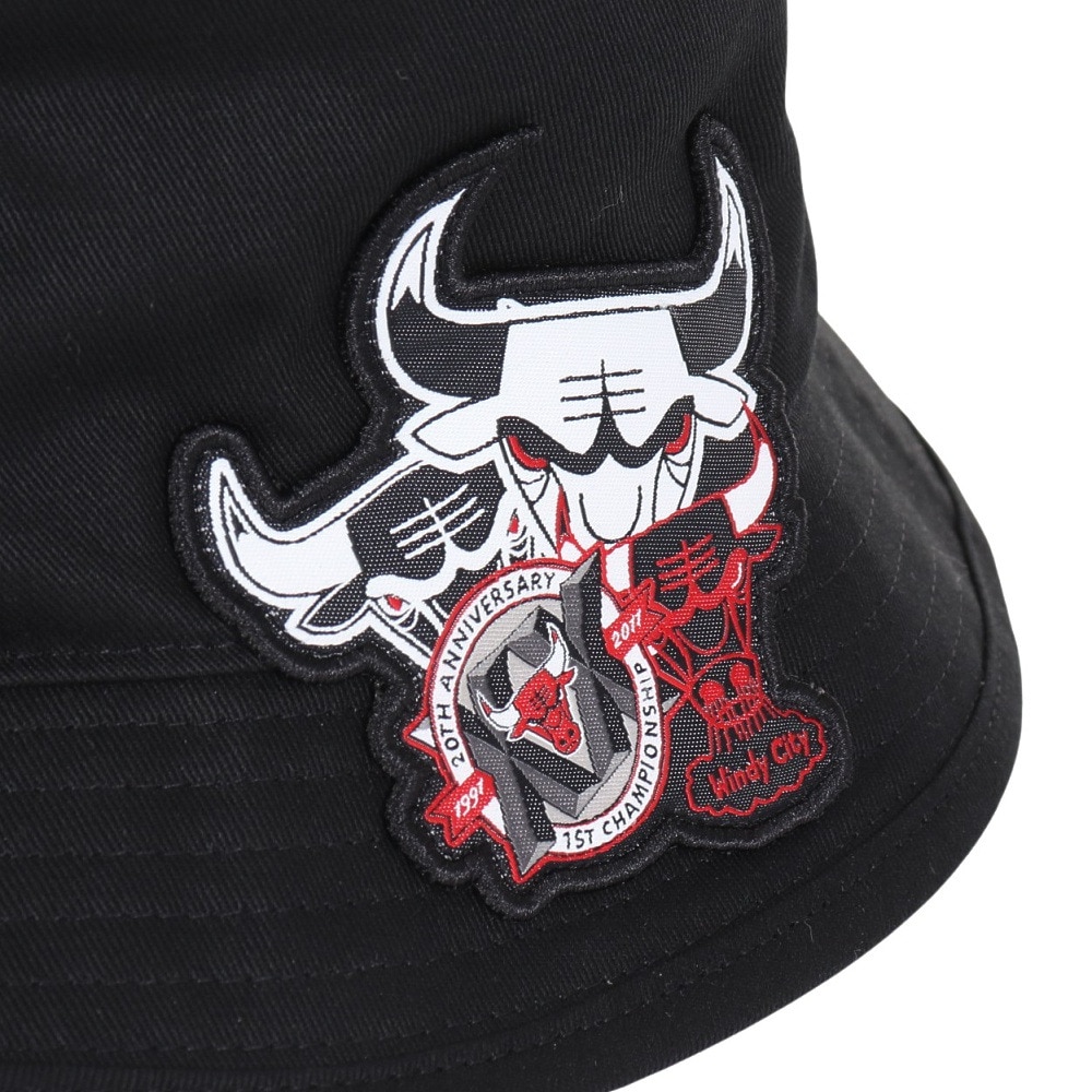 ミッチェルアンドネス（Mitchell&Ness）（メンズ、レディース）バケットハット NBA ロゴラップ HWC シカゴブルズ HBKB6730-CBUBLCK