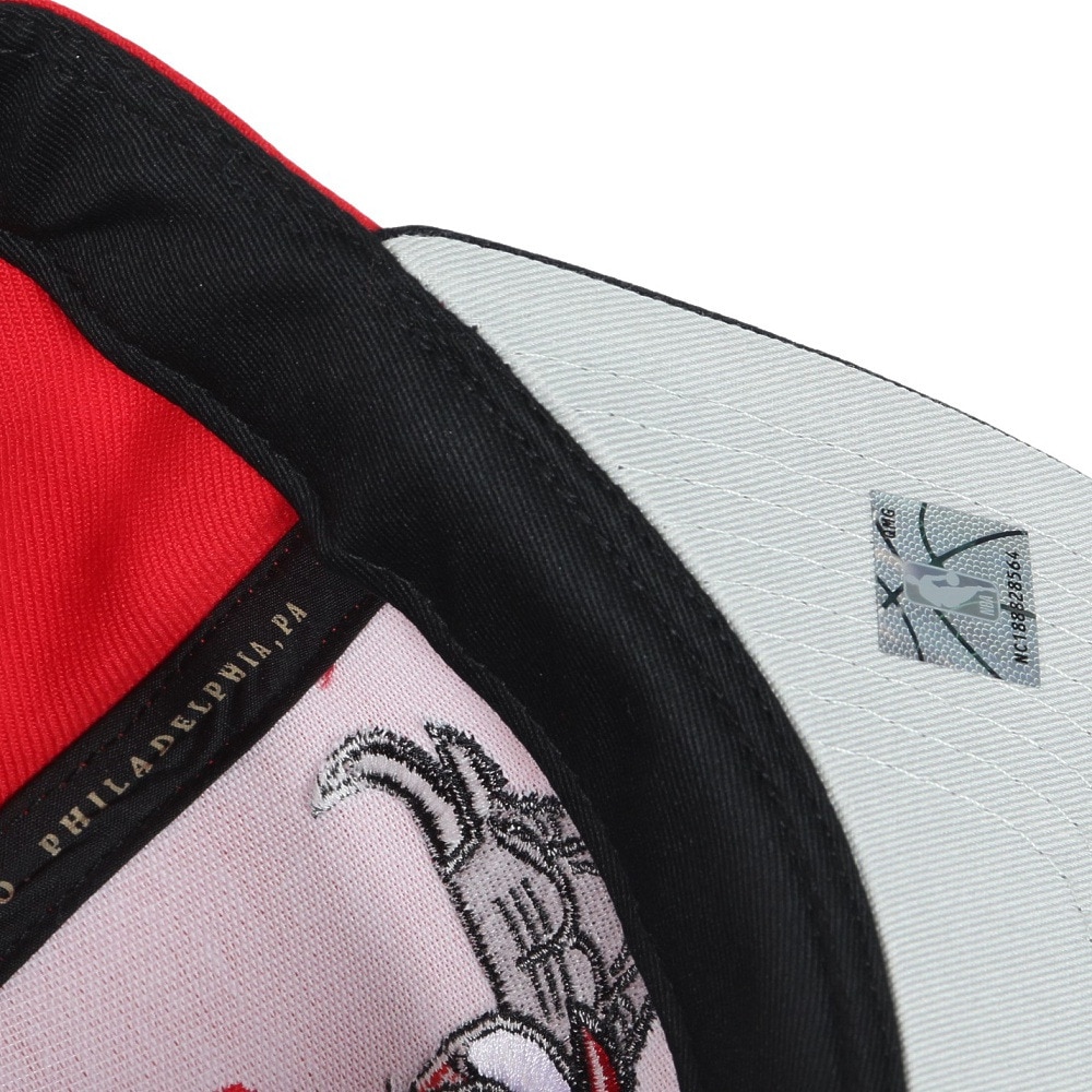 ミッチェルアンドネス（Mitchell&Ness）（メンズ、レディース）TRIPLE UP SNAPBACK キャップ NBA シカゴ ブルズ HS10010-CBURED1
