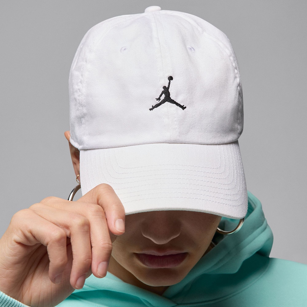 ジョーダン（JORDAN）（メンズ、レディース）クラブ アンストラクチャード カーブドビル キャップ HQ1963-100