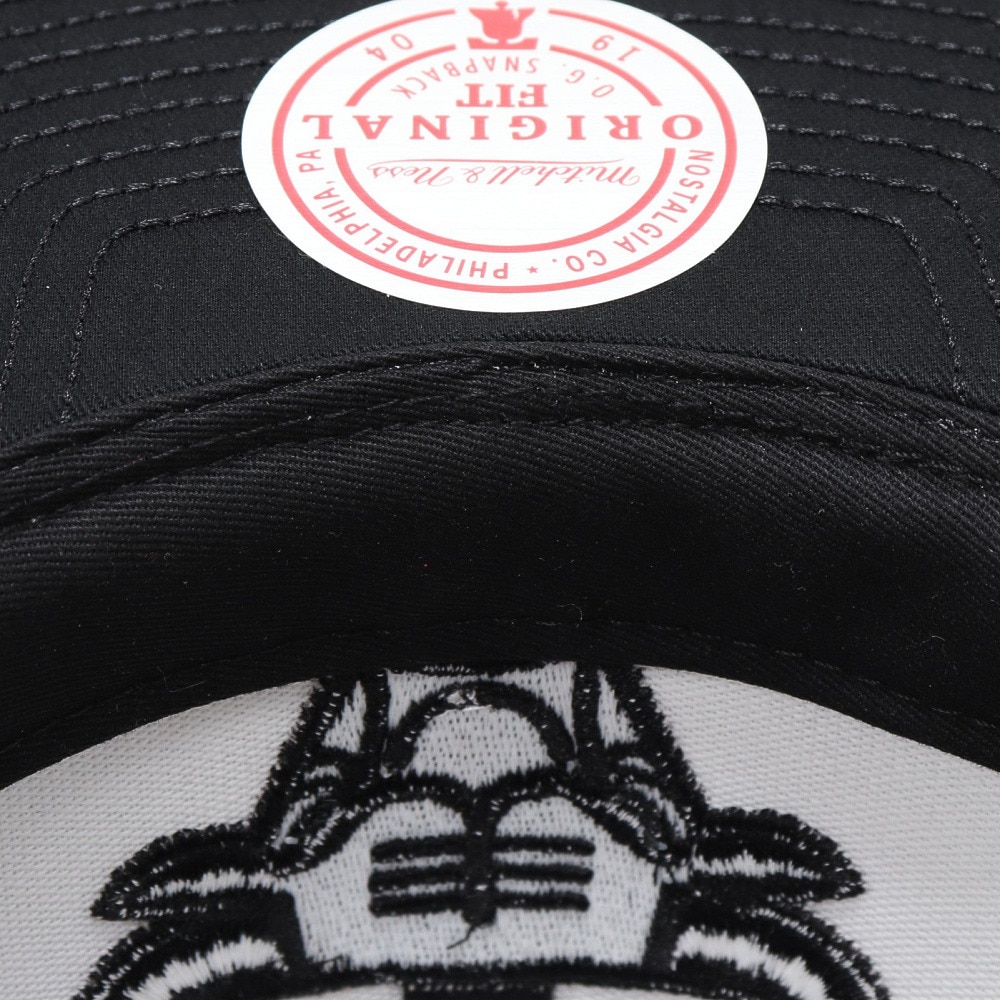 ミッチェルアンドネス（Mitchell&Ness）（メンズ、レディース）スナップバック シカゴ・ブルズ キャップ HHSS1102