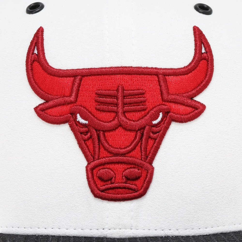 ミッチェルアンドネス（Mitchell&Ness）（メンズ、レディース）スナップバック シカゴ・ブルズ キャップ HHSS5822