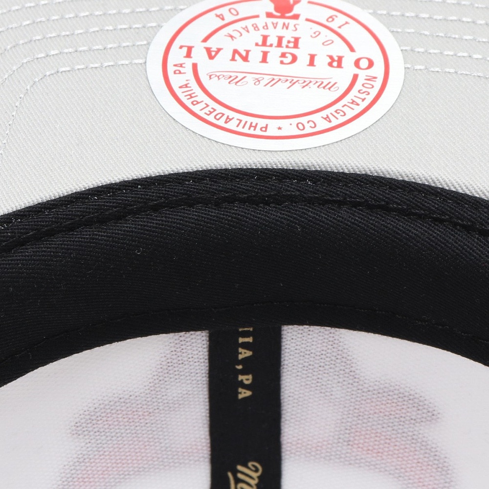 ミッチェルアンドネス（Mitchell&Ness）（メンズ、レディース）スナップバック シカゴ・ブルズ キャップ HHSS5822