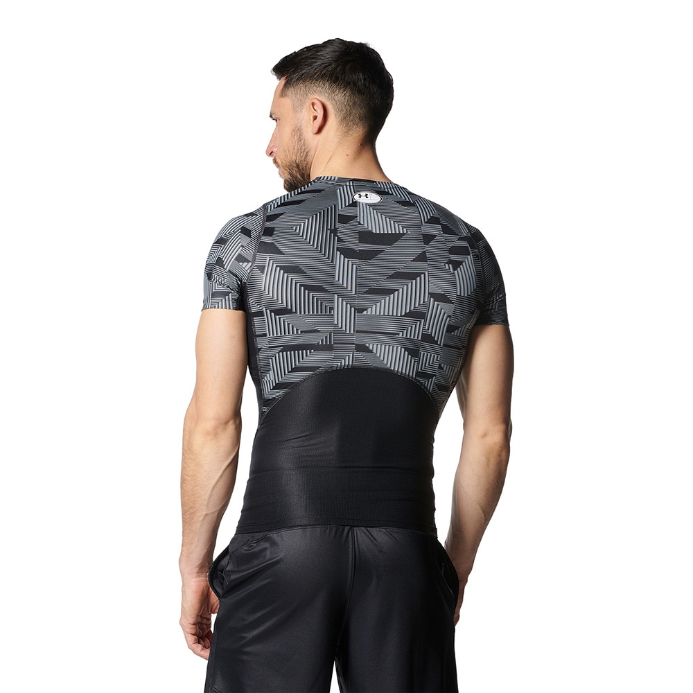 アンダーアーマー（UNDER ARMOUR）（メンズ）半袖 tシャツ 吸汗速乾 冷感 ブラック 黒 アイソチル コンプレッション NV 1378345 001