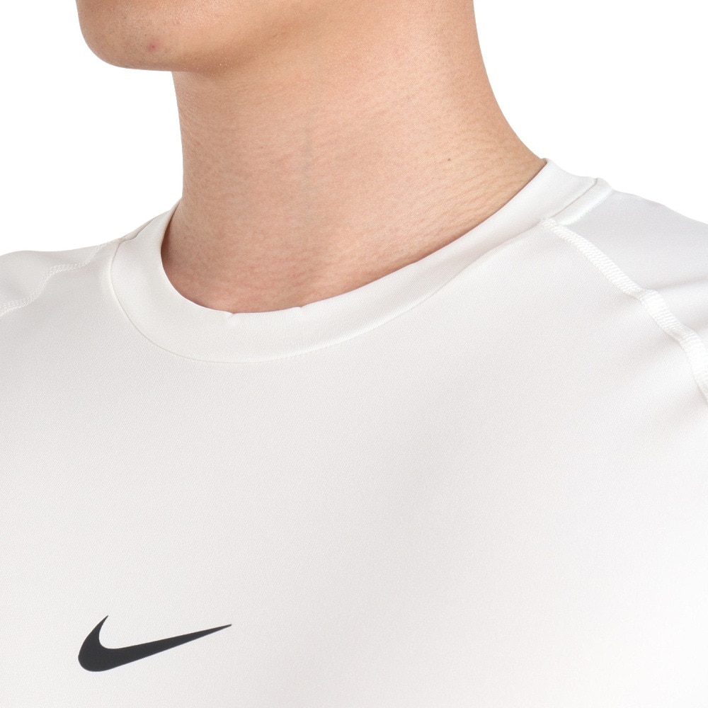 ナイキ（NIKE）（メンズ）半袖Tシャツ メンズ ドライフィット タイトフィットネストップ FB7933-100