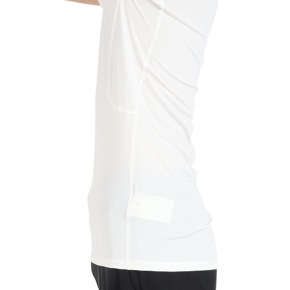 ナイキ（NIKE）（メンズ）半袖Tシャツ メンズ ドライフィット タイトフィットネストップ FB7933-100