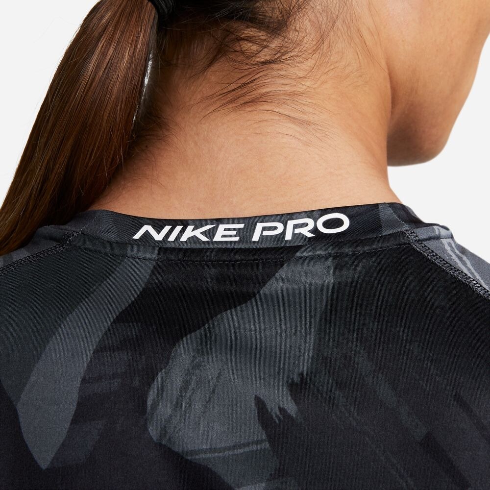 ナイキ（NIKE）（メンズ）半袖Tシャツ メンズ Nike Pro Dri-FIT スリム カモ AO  FB7935-010 速乾