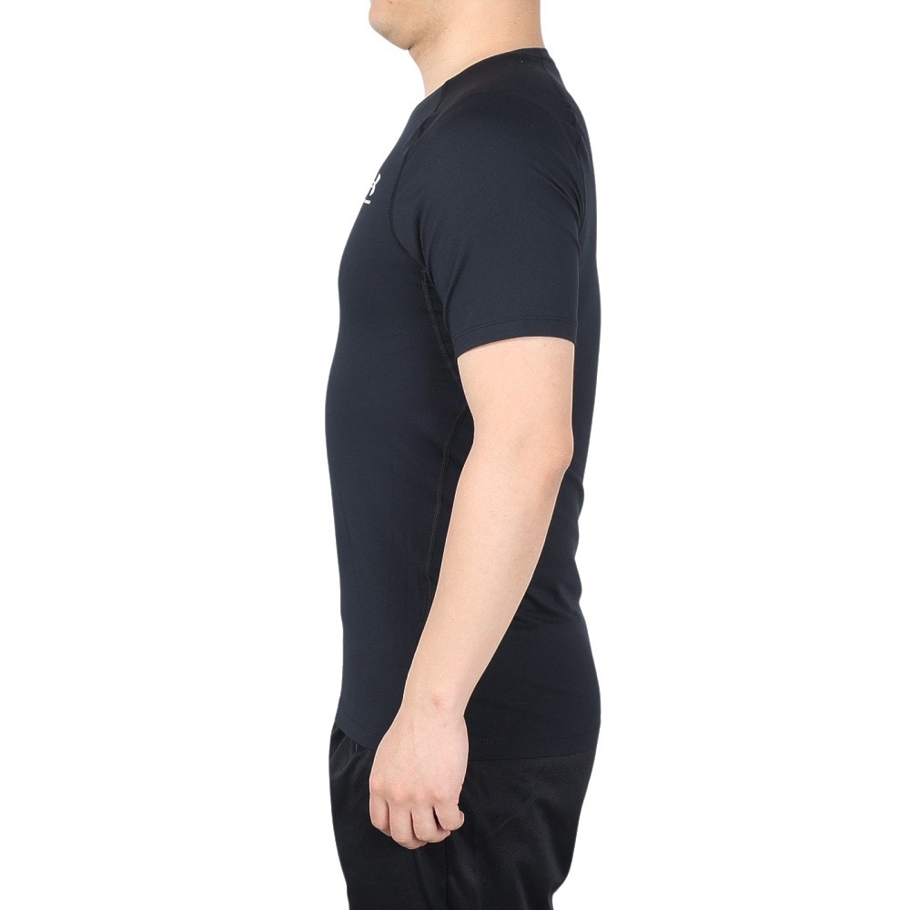 アンダーアーマー（UNDER ARMOUR）（メンズ）ヒートギア フィッティド ショートスリーブシャツ 1387941 001
