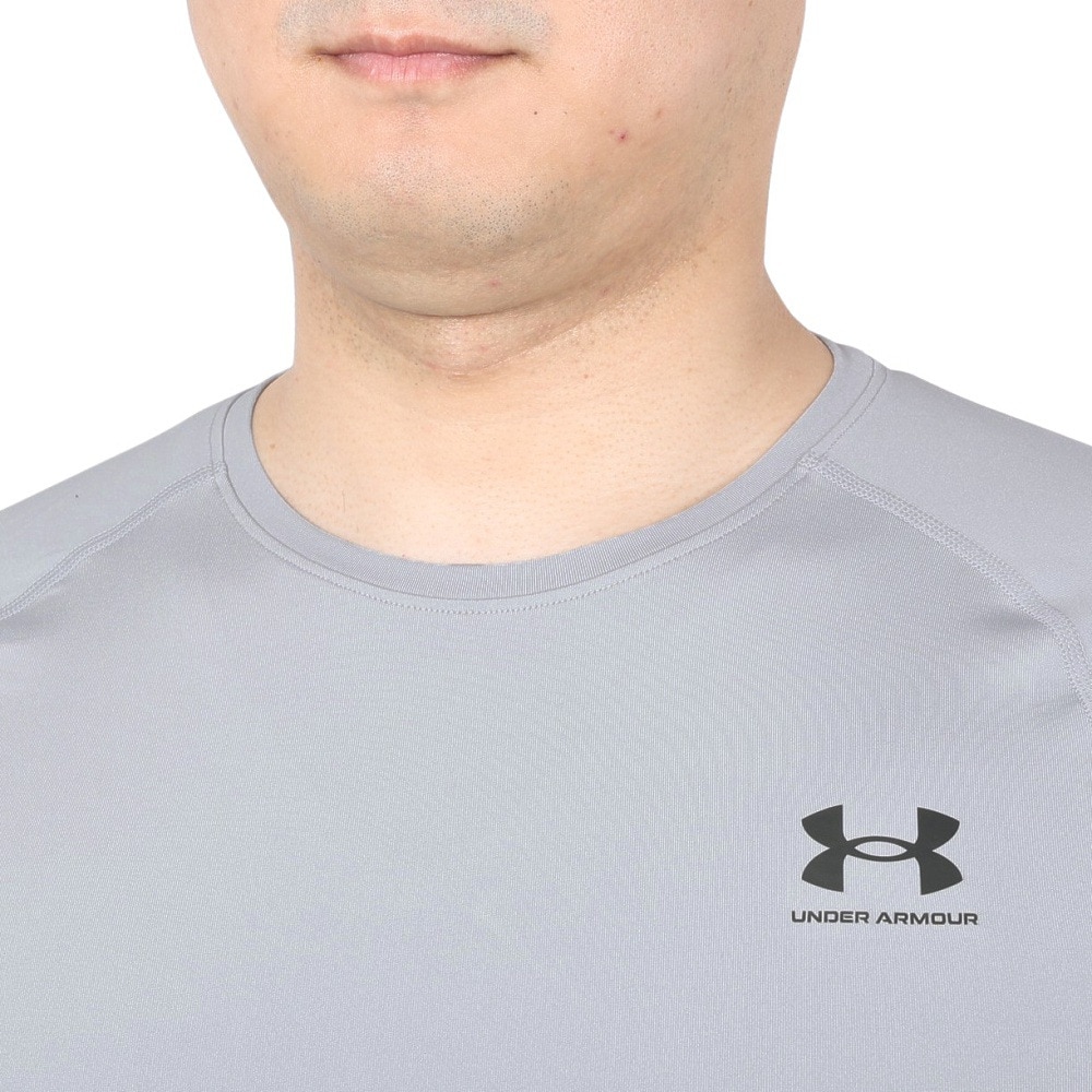アンダーアーマー（UNDER ARMOUR）（メンズ）ヒートギア フィッティド ショートスリーブシャツ 1387941 011