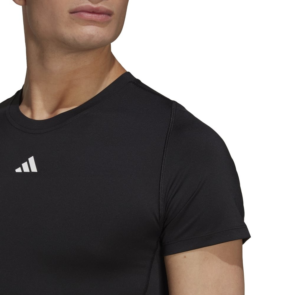 アディダス（adidas）（メンズ）テックフィット トレーニング 半袖Tシャツ TB953-HK2337