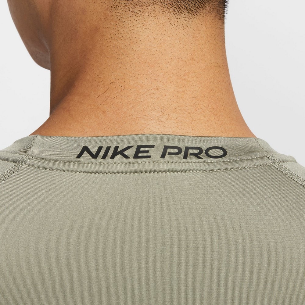 ナイキ（NIKE）（メンズ）ドライフィット タイト 半袖フィットネストップ FB7933-320