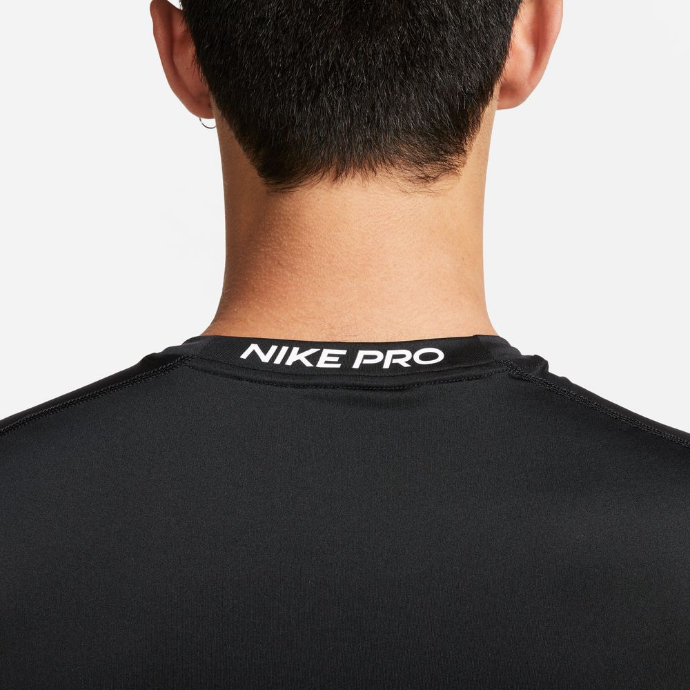 ナイキ（NIKE）（メンズ）タンクトップ ストレッチ 速乾 ブラック 黒 ドライフィット タイト フィットネストップ FB7915-010