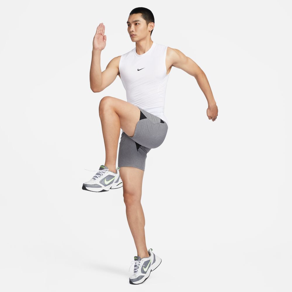 ナイキ（NIKE）（メンズ）タンクトップ メンズ ドライフィット タイト フィットネストップ FB7915-100