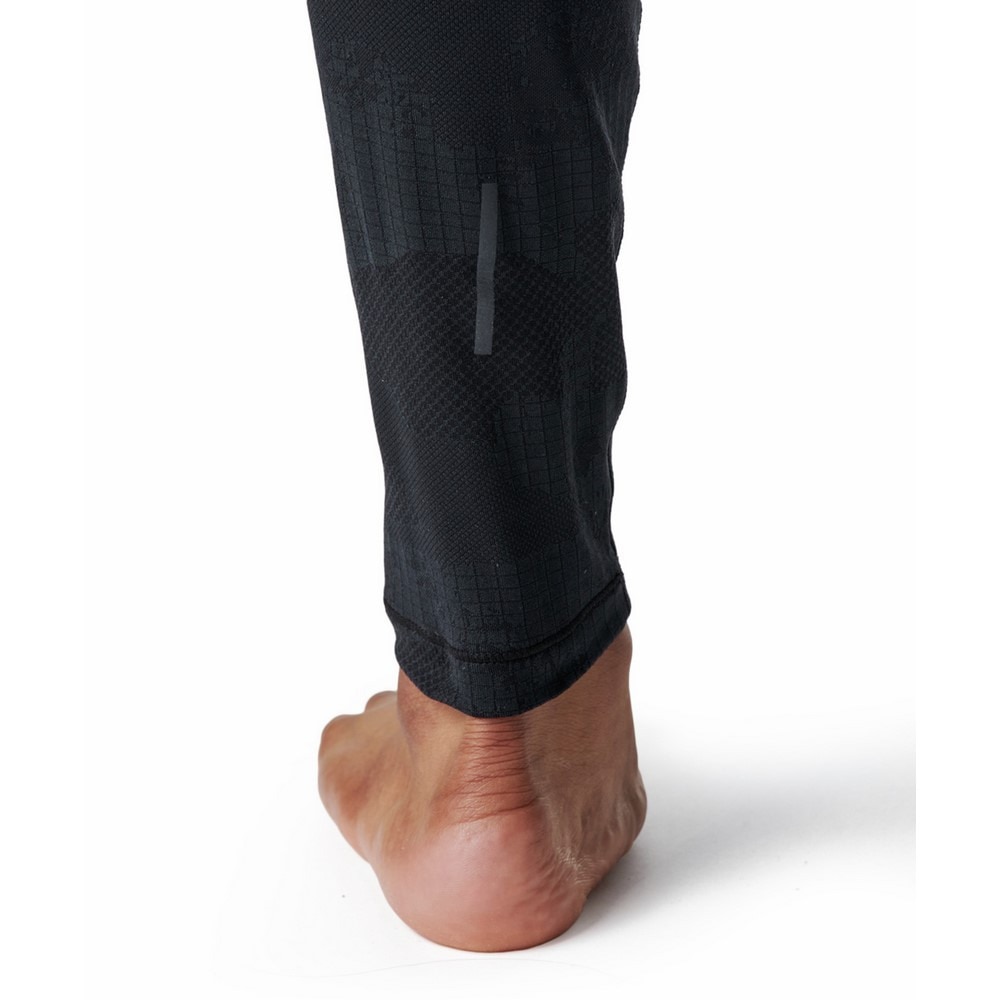 アンダーアーマー（UNDER ARMOUR）（メンズ）モチベート ジャカード レギンス 6007381 001