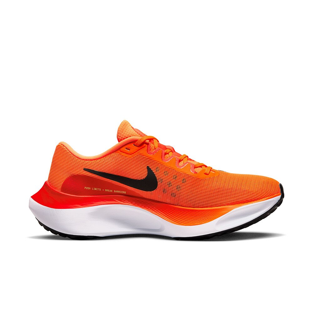 ナイキ（NIKE）（メンズ）ランニングシューズ ズーム フライ 5 オレンジ DM8968-800 スニーカー 厚底 プレート ジョギング 長距離 軽量 駅伝 部活 マラソン 