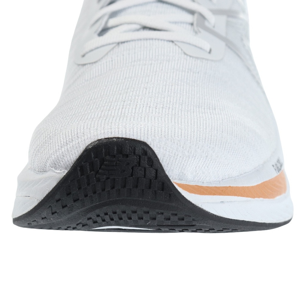 ニューバランス（new balance）（メンズ）ランニングシューズ フューエルセル プロペル v4 ライトグレー MFCPRGB4D スニーカー スポーツ ジョグ 厚底