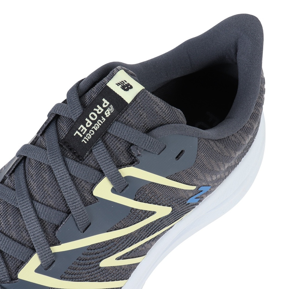 ニューバランス（new balance）（メンズ）ランニングシューズ トレーニングシューズ 部活 FuelCell Propel v4 CC4 MFCPRCC42E