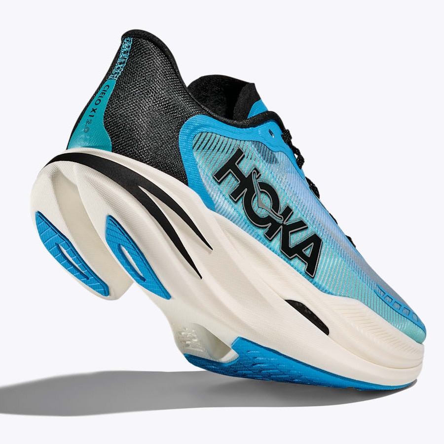 ホカ（HOKA）（メンズ）ランニングシューズ トレーニングシューズ 部活 シエロ X1 2.0 1162053-SKYW