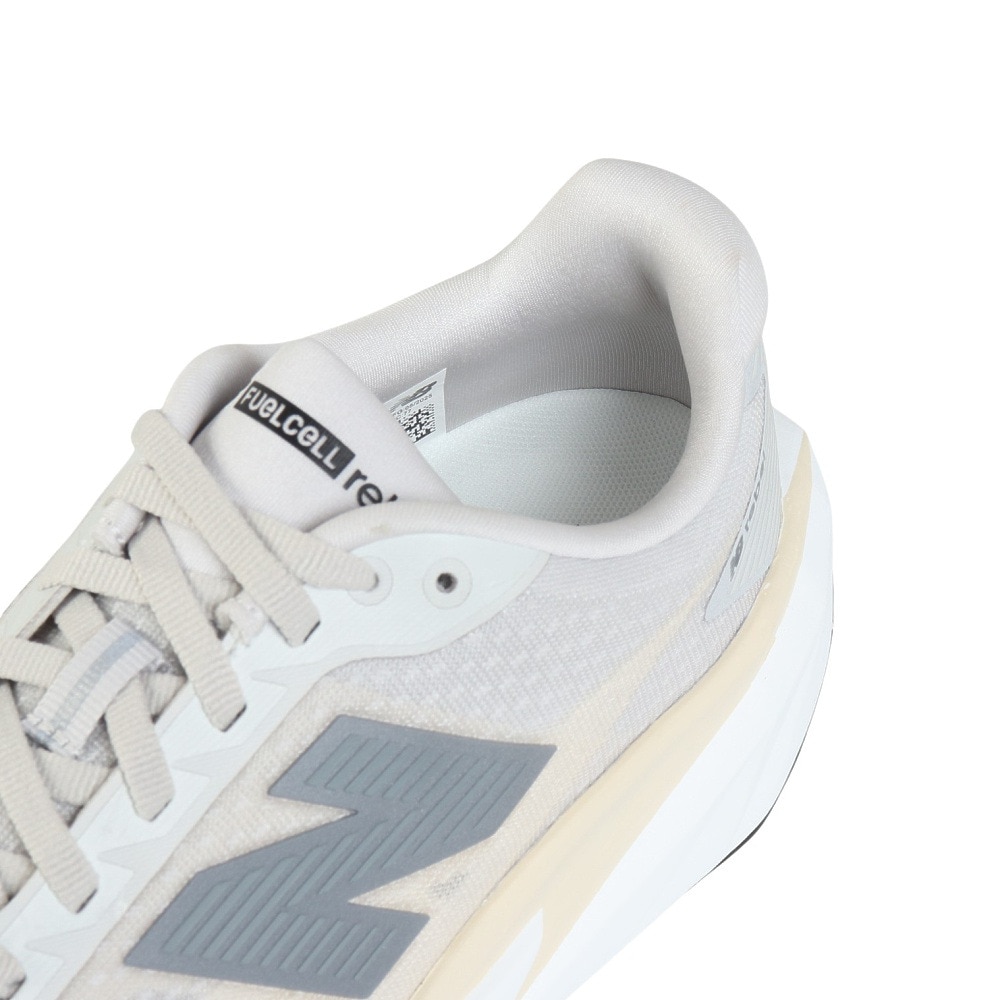 ニューバランス（new balance）（メンズ）ランニングシューズ トレーニングシューズ 部活 FuelCell Rebel v5 MFCXLL5D