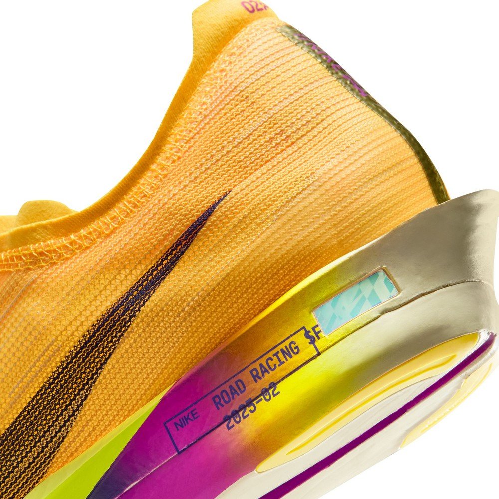 ナイキ（NIKE）（メンズ）ランニングシューズ トレーニングシューズ