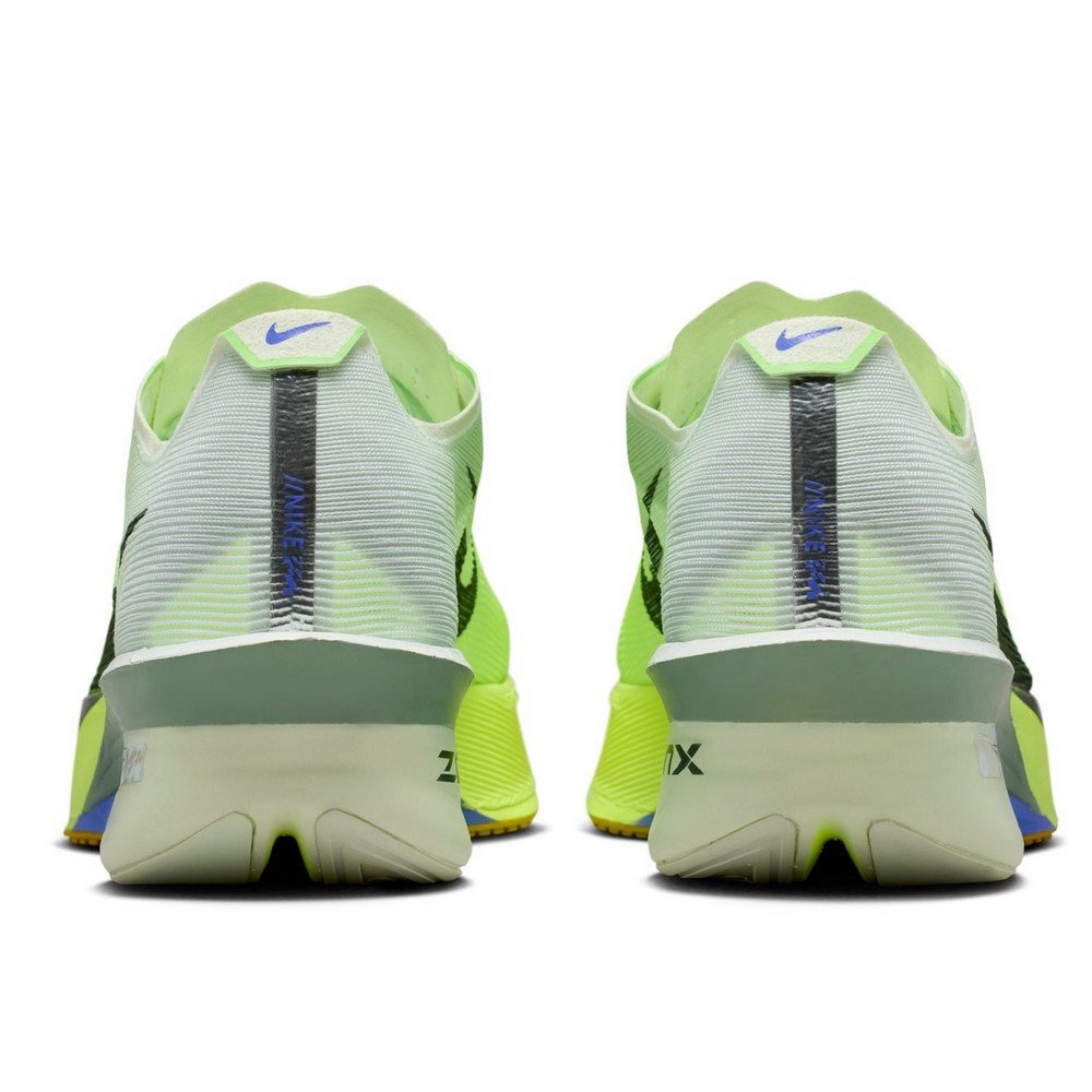 ナイキ（NIKE）（メンズ）ランニングシューズ トレーニングシューズ