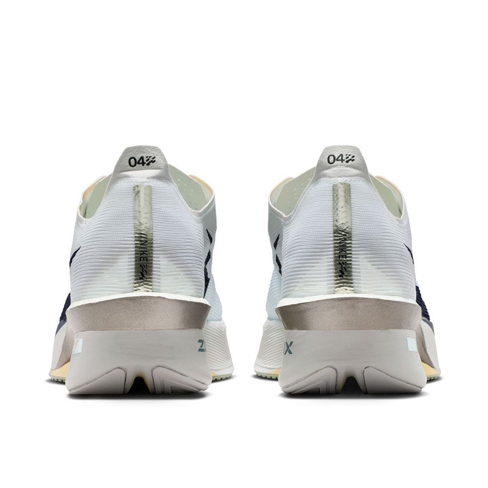 ナイキ（NIKE）（メンズ）ランニングシューズ トレーニングシューズ
