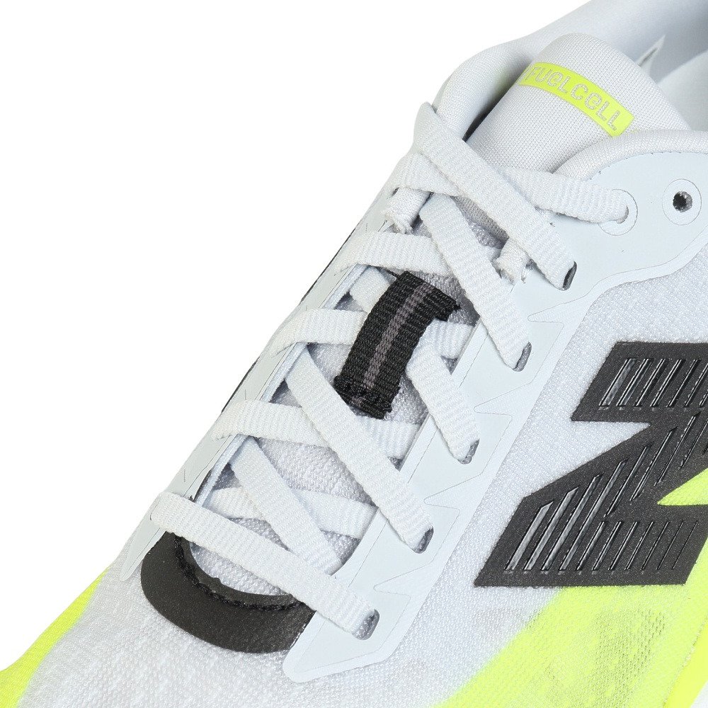 ニューバランス（new balance）（メンズ）ランニングシューズ