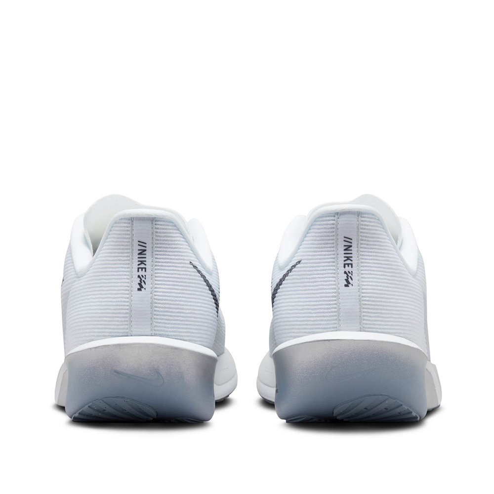 ナイキ（NIKE）（メンズ）ランニングシューズ トレーニングシューズ 部活 エア ズーム ライバルフライ 4 FV6040-102