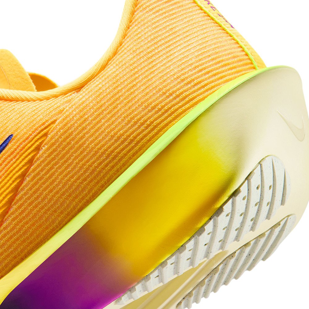 ナイキ（NIKE）（メンズ、レディース）ランニングシューズ トレーニングシューズ 部活 ズーム ライバル フライ 4 オレンジ FV6040-801 スポーツ シューズ