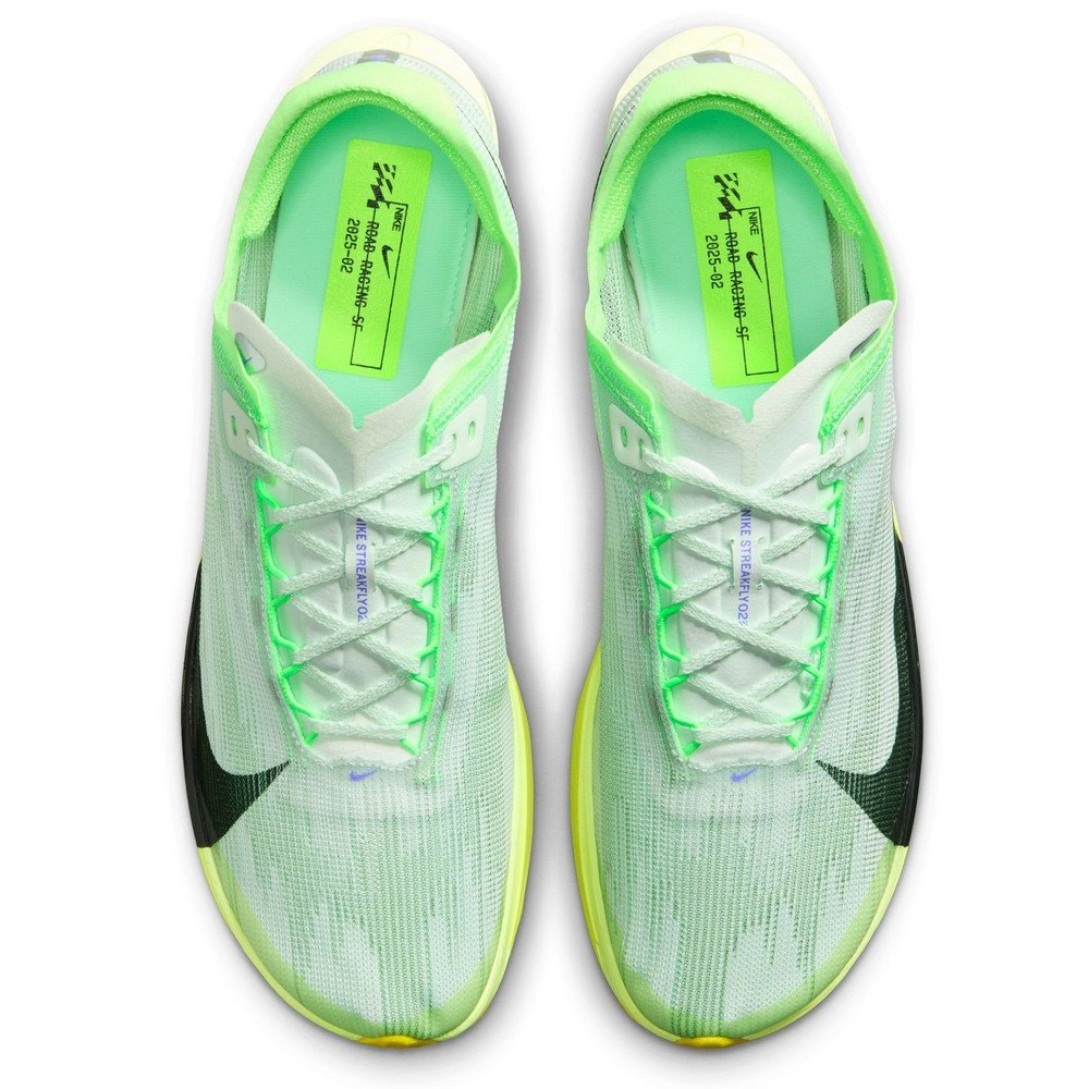 ナイキ（NIKE）（メンズ、レディース）ランニングシューズ