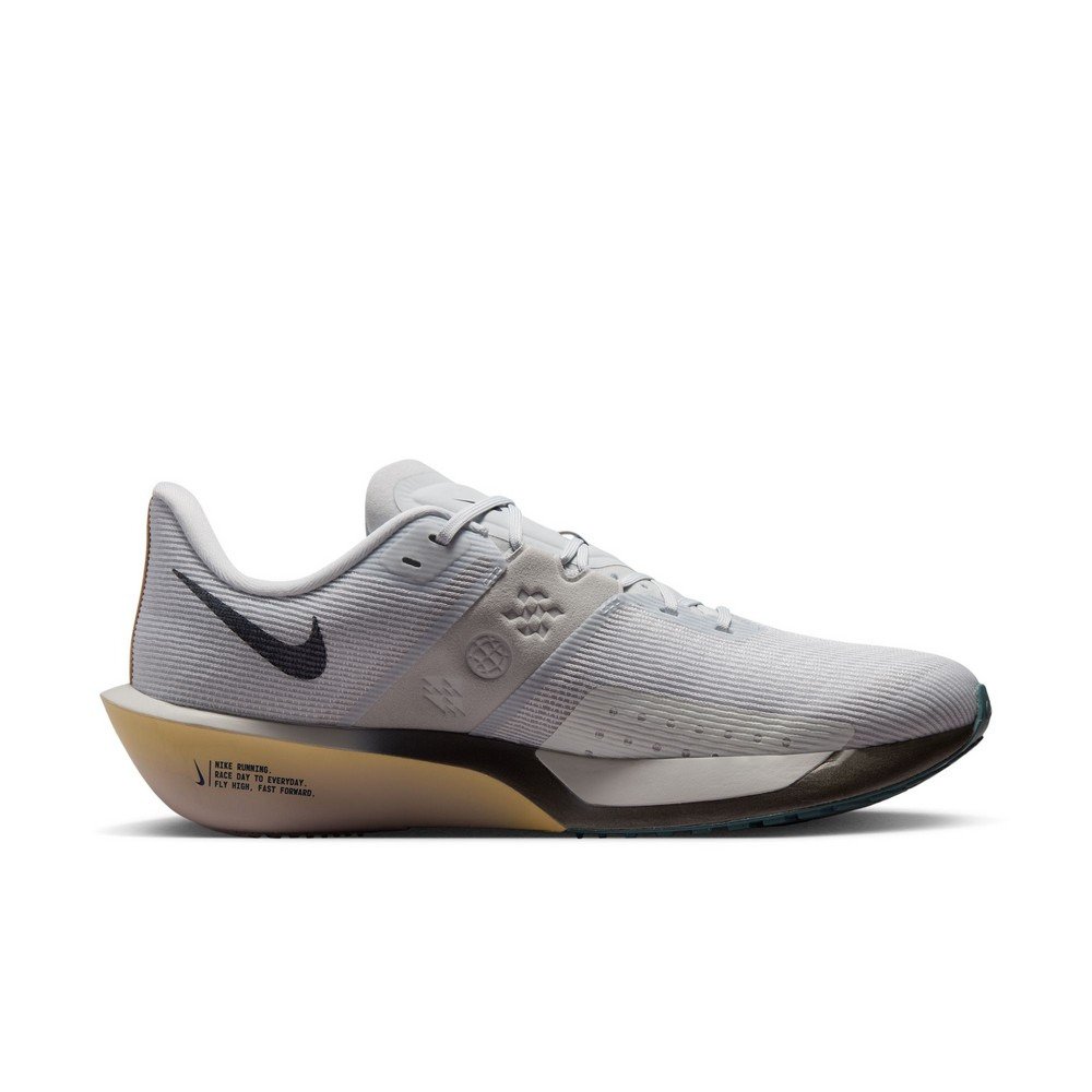 ナイキ（NIKE）（メンズ、レディース）ロード レーシングシューズ ズーム ライバル フライ 4 ライトグレー FV6040-004 ランニングシューズ レース トレーニング