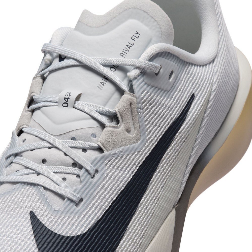 ナイキ（NIKE）（メンズ、レディース）ロード レーシングシューズ ズーム ライバル フライ 4 ライトグレー FV6040-004 ランニングシューズ レース トレーニング