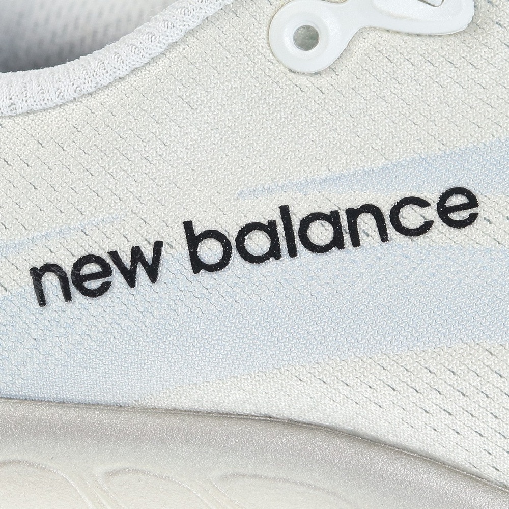 ニューバランス（new balance）（メンズ）ランニングシューズ フレッシュ フォーム モア Fresh Foam X More v4 白 オフホワイト MMORCW4 2E クッション 安定