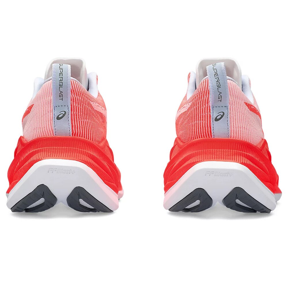 アシックス（ASICS）（メンズ、レディース）ランニングシューズ スーパーブラスト ホワイト オレンジ 1013A143.100 スニーカー トレーニング クッション性