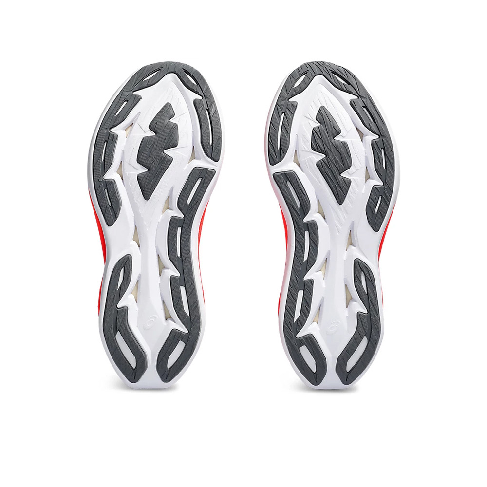 アシックス（ASICS）（メンズ、レディース）ランニングシューズ スーパーブラスト ホワイト オレンジ 1013A143.100 スニーカー トレーニング クッション性