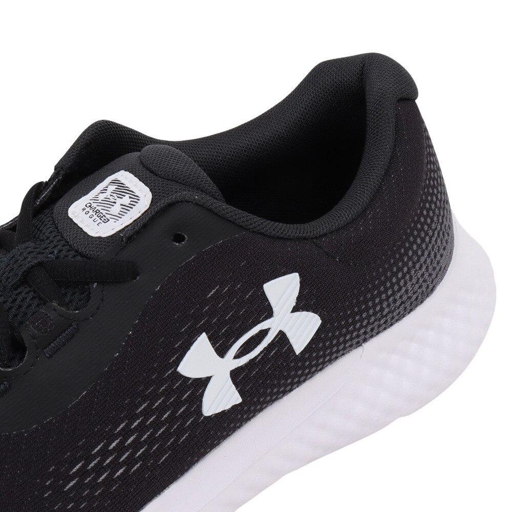アンダーアーマー（UNDER ARMOUR）（メンズ）ランニングシューズ チャージドローグ4エクストラワイド ブラック 3027004 001 スニーカー ジョグ クッション性