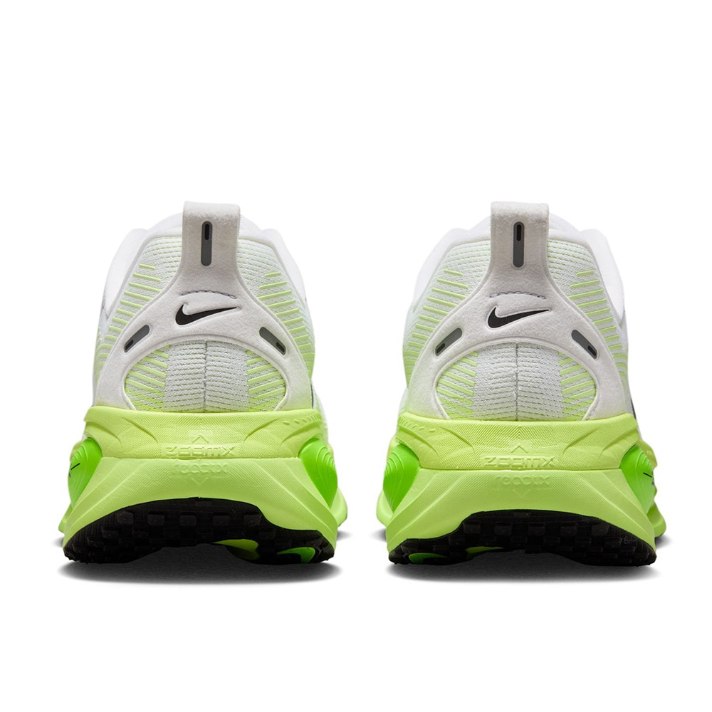 ナイキ（NIKE）（メンズ）ランニングシューズ ジョギングシューズ ボメロ 18 HM6803-100