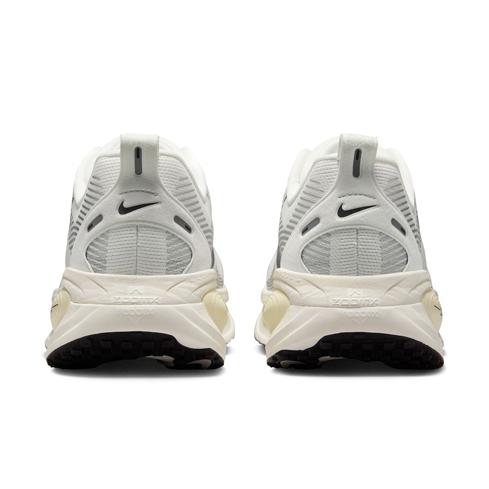 ナイキ（NIKE）（メンズ）ランニングシューズ ジョギングシューズ ボメロ 18 HM6803-101