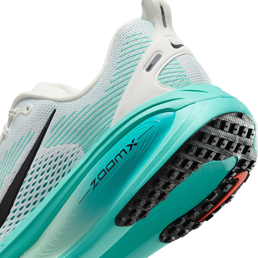 ナイキ（NIKE）（メンズ）ランニングシューズ ジョギングシューズ ボメロ 18 HM6803-103