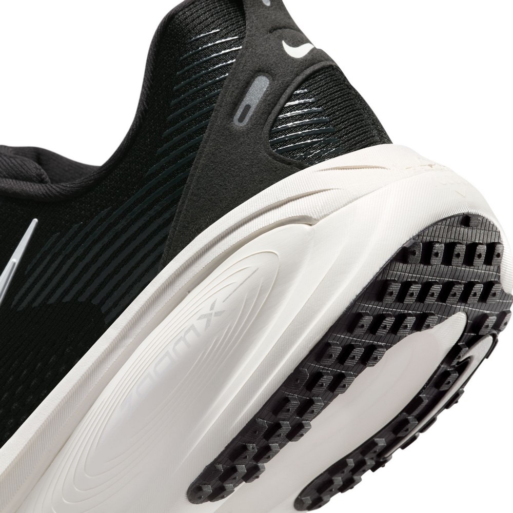 ナイキ（NIKE）（メンズ）ランニングシューズ ジョギングシューズ ボメロ 18 HM6803-007