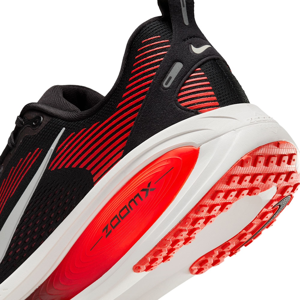 ナイキ（NIKE）（メンズ）ランニングシューズ ジョギングシューズ ズーム ボメロ 18 ブラック HM6803-008 スニーカー