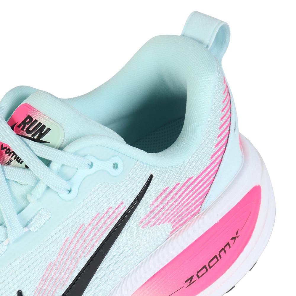 ナイキ（NIKE）（メンズ）ランニングシューズ ジョギングシューズ ズーム ボメロ 18 ライトブルー HM6803-403 軽量 クッション性 通気性