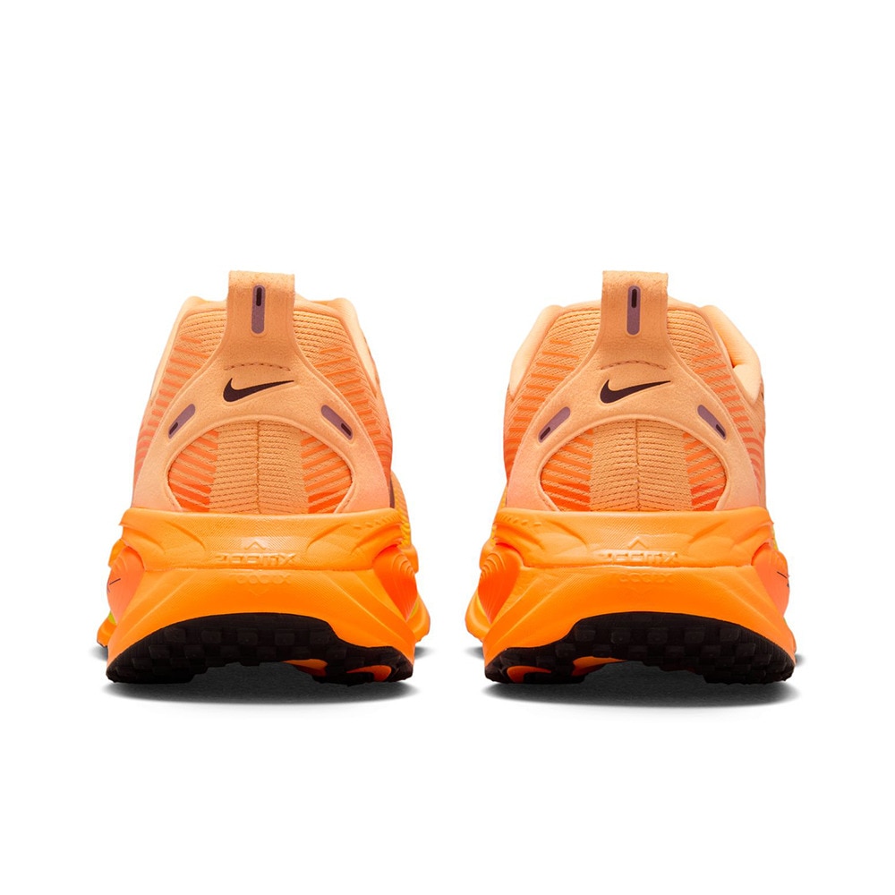 ナイキ（NIKE）（メンズ）ランニングシューズ ジョギングシューズ ズーム ボメロ 18 オレンジ HM6803-700 スニーカー