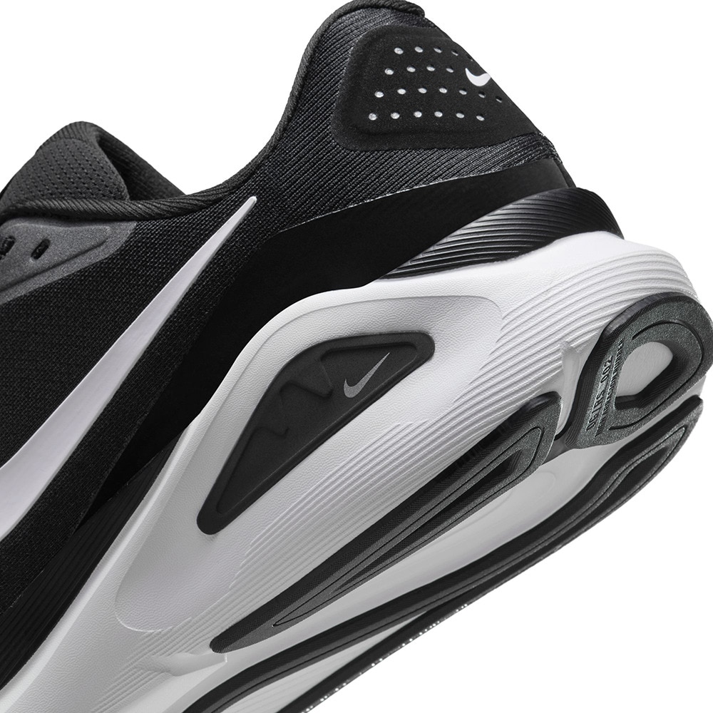 ナイキ（NIKE）（メンズ）ランニングシューズ ジョギングシューズ ストラクチャー 26 エクストラワイド ブラック HQ2588-001 安定性 耐久性