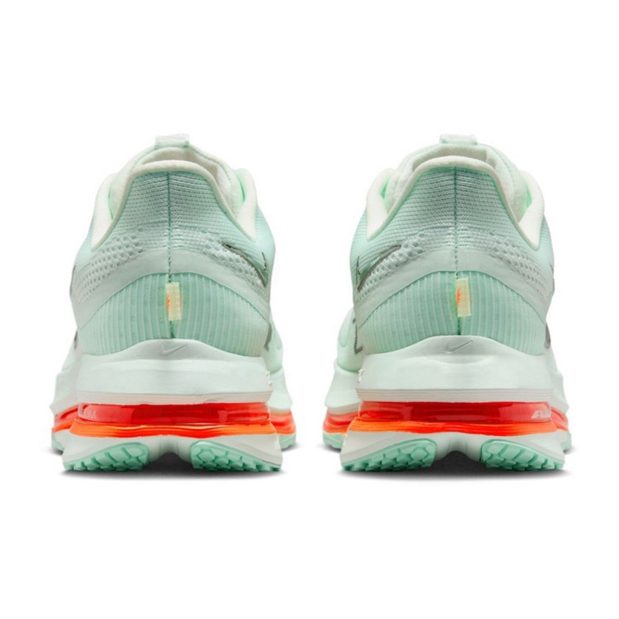 ナイキ（NIKE）（メンズ）ランニングシューズ ジョギングシューズ ペガサス プレミアム HQ2592-301