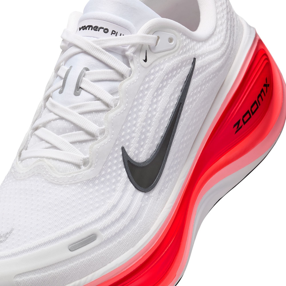 ナイキ（NIKE）（メンズ）【8月14日発売開始予定】ランニングシューズ ジョギングシューズ ズーム ボメロ プラス HV8150-100